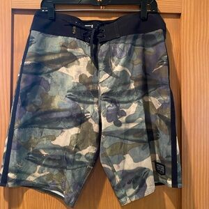 Salt Life Men’s SLX-QD Olive Green/Tan Swim Trunks Boardshorts NWT Size 32
